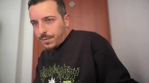 or online show from 12-04-25, 10:57