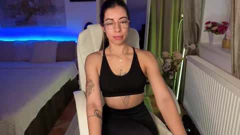 Eve Voss online show from 11-23-25, 09:31