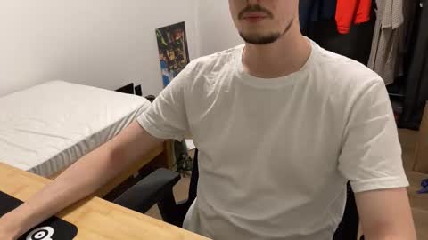 Woody online show from 11-27-25, 05:59