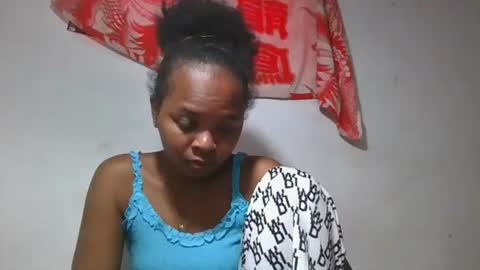 ornellahhh online show from 10-24-25, 08:22