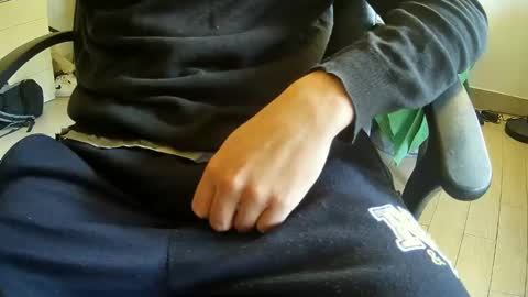 Snapshot of orobrus chatting on 02-07-25, 01:32 Oroborus online show from 02-07-25, 01:32