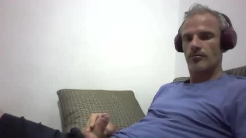 orwel09 online show from 12-18-25, 04:46