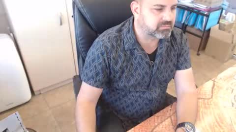 Snapshot of oscar_msng chatting on 05-06-26, 04:12 Oscar online show from 05-06-26, 04:12