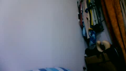 Snapshot of oscarjhe3512 chatting on 07-15-26, 02:39 oscarjhe3512 online show from 07-15-26, 02:39