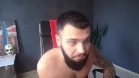 Snapshot of oscarwills chatting on 07-31-26, 03:11 OscarWills online show from 07-31-26, 03:11