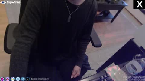 Snapshot of osirisbad chatting on 01-25-25, 09:35 osirisbad online show from 01-25-25, 09:35