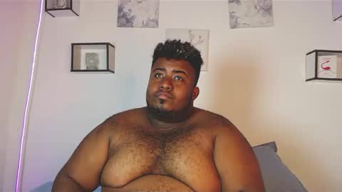 Snapshot of ositoblack_li2 chatting on 02-09-25, 08:22 ositoblack_li2 online show from 02-09-25, 08:22