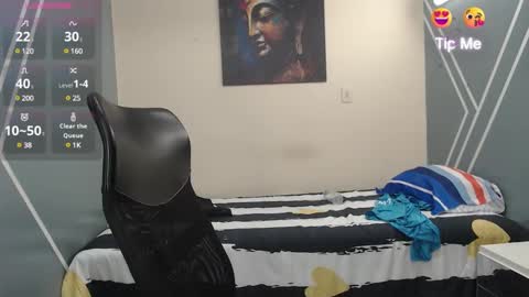 Snapshot of oso_gael chatting on 02-18-25, 05:53 Bear Gael online show from 02-18-25, 05:53