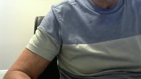 Ossi online show from 11-18-25, 01:55