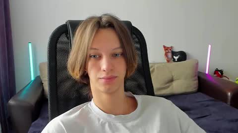 Ostin online show from 03-12-26, 04:18