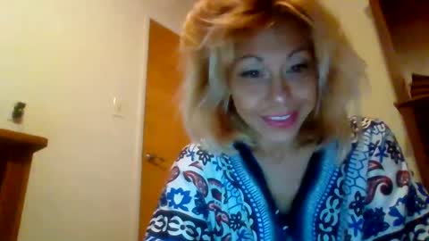 Snapshot of otherroomladycc chatting on 09-13-25, 05:57 otherroomladycc online show from 09-13-25, 05:57