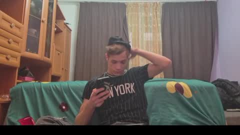 Snapshot of ottis_23 chatting on 12-06-24, 06:26 ottis_23 online show from 12-06-24, 06:26