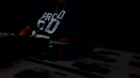 Snapshot of ouiostie chatting on 09-26-25, 07:01 Vraiment la online show from 09-26-25, 07:01