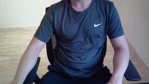 outroemail1807 online show from 04-13-26, 07:41