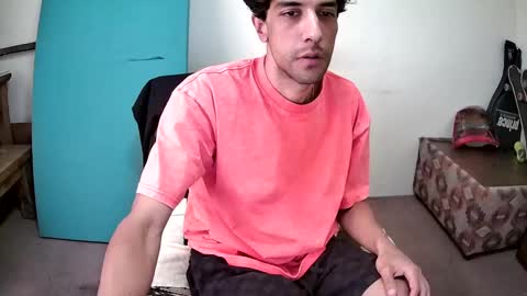 Snapshot of outtamatik chatting on 12-21-24, 11:13 G online show from 12-21-24, 11:13