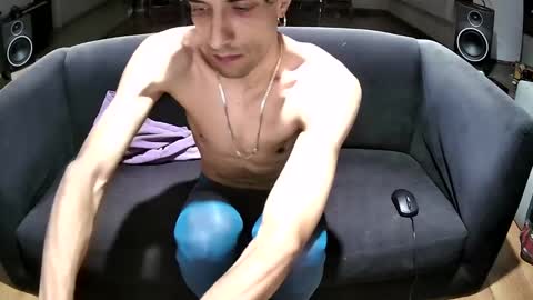 Snapshot of outtamatik chatting on 09-23-25, 02:36 G online show from 09-23-25, 02:36