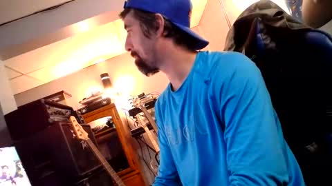 WhiteDaddyCream online show from 05-17-26, 01:47