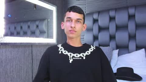 owen_stone1 online show from 02-20-25, 05:12