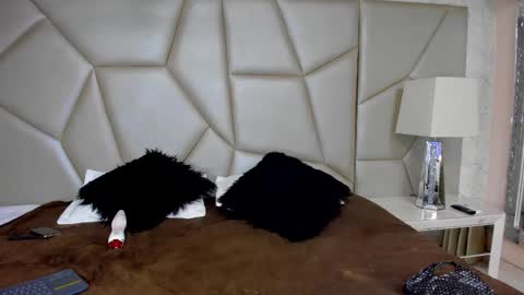 owen_stone1 online show from 04-11-26, 11:20