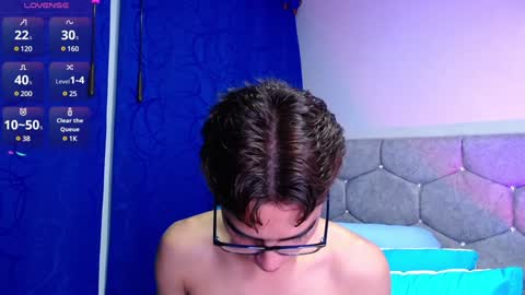 Owen  Independent model  online show from 02-01-25, 07:26