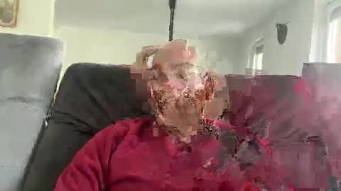 Snapshot of oxlade59 chatting on 10-20-25, 11:54 oxlade59 online show from 10-20-25, 11:54