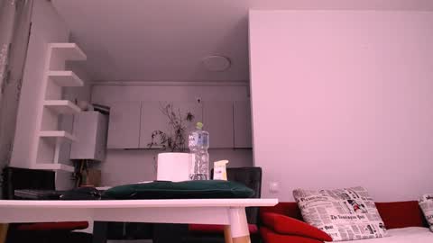 Snapshot of oxxxy__ chatting on 12-21-24, 07:35 OXY online show from 12-21-24, 07:35