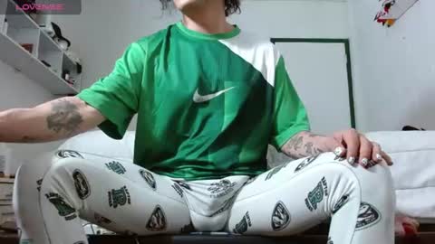 Jeannifer online show from 07-12-26, 12:56