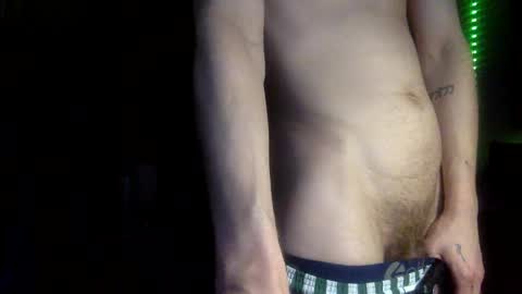 Snapshot of oystersbaby562 chatting on 10-07-25, 11:29 Frankie Oysters online show from 10-07-25, 11:29