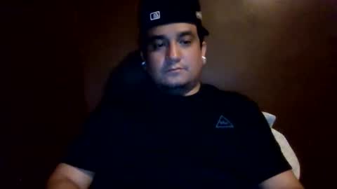 Snapshot of ozlo chatting on 10-15-25, 05:51 ozlo online show from 10-15-25, 05:51