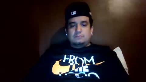 Snapshot of ozlo chatting on 10-16-25, 08:59 ozlo online show from 10-16-25, 08:59