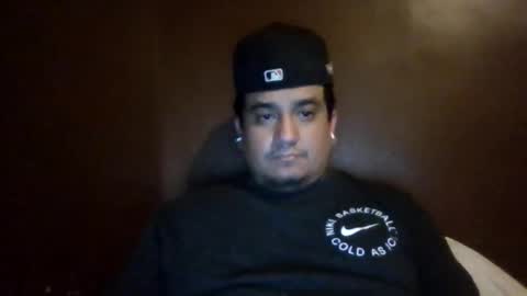 Snapshot of ozlo chatting on 10-21-25, 02:40 ozlo online show from 10-21-25, 02:40