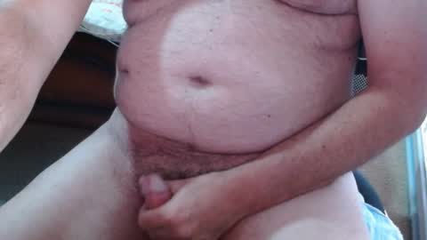 Snapshot of ozzieozzieoi chatting on 03-11-25, 01:16 HairyolOz online show from 03-11-25, 01:16