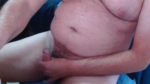 Snapshot of ozzieozzieoi chatting on 09-24-25, 02:37 HairyolOz online show from 09-24-25, 02:37