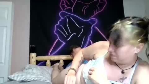 Snapshot of ozzybeast chatting on 04-11-26, 07:18 ozzybeast online show from 04-11-26, 07:18