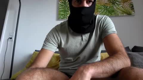 Snapshot of p3dro3scobar chatting on 05-13-26, 11:29 p3dro3scobar online show from 05-13-26, 11:29