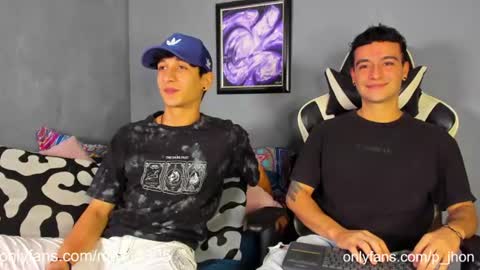 Snapshot of p_jhon chatting on 06-14-26, 02:09 P online show from 06-14-26, 02:09