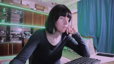 Snapshot of pa1e_pr1ncess chatting on 06-08-26, 07:09 Ella online show from 06-08-26, 07:09