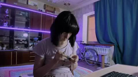 Snapshot of pa1e_pr1ncess chatting on 06-22-26, 06:54 Ella online show from 06-22-26, 06:54