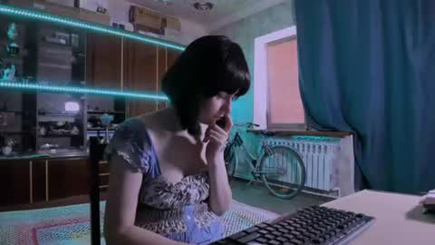 Snapshot of pa1e_pr1ncess chatting on 07-08-26, 04:28 Ella online show from 07-08-26, 04:28