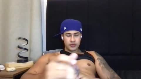 Javi    online show from 06-08-26, 12:58