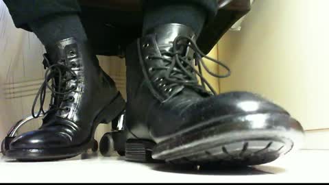 Pablo Meness online show from 01-09-25, 03:12