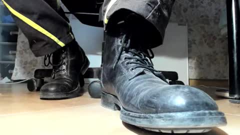 Pablo Meness online show from 11-11-25, 05:46