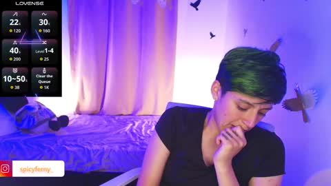 Snapshot of pafebame chatting on 10-22-25, 08:36 Fernanda online show from 10-22-25, 08:36