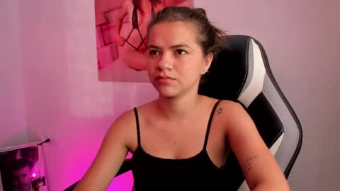 Snapshot of paigejayden chatting on 04-20-26, 10:22 Paige online show from 04-20-26, 10:22