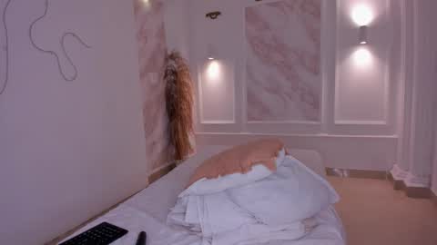 pamela online show from 10-24-25, 07:43