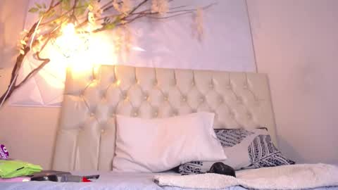 Snapshot of pamela_rut__ chatting on 12-16-25, 07:52 Pamela online show from 12-16-25, 07:52