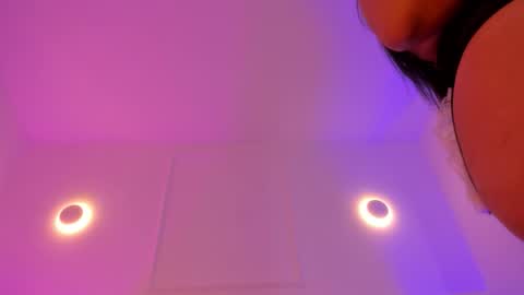 Manuela online show from 10-23-25, 12:26