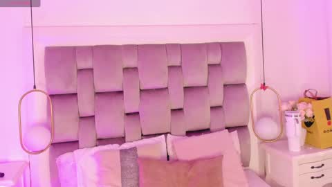 Snapshot of pamelamendez_ chatting on 01-13-25, 03:34 Pamela online show from 01-13-25, 03:34