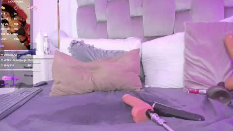 Snapshot of pamelamendez_ chatting on 02-24-25, 05:22 Pamela online show from 02-24-25, 05:22