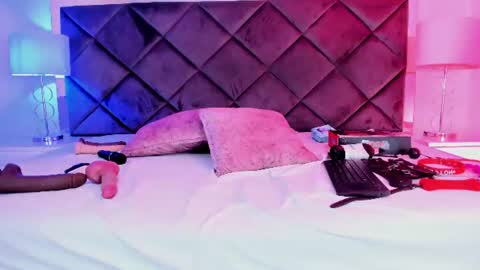 Snapshot of pamelaponce chatting on 07-15-26, 03:50 Pamela Ponce online show from 07-15-26, 03:50